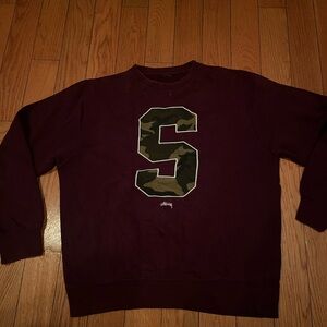 Burgundy camo Stüssy crewneck